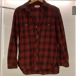 Elizabeth and James Top